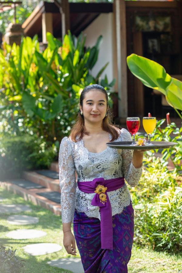 Mahe Garden Inn And Villas By Kamara Kuta Lombok Esterno foto